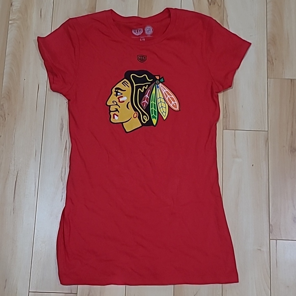 Chicago Blackhawks women's large (fits like a medium or small) t-shirt